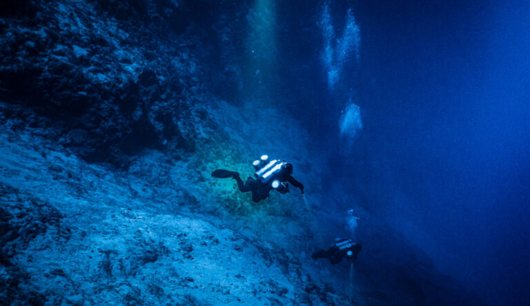 Kurs TDI Advanced Trimix Diver lub IANTD Trimix Diver. Kurs nurkowania technicznego do 100m. Centrum Nurkowe Daj Nura ze Szczecina.