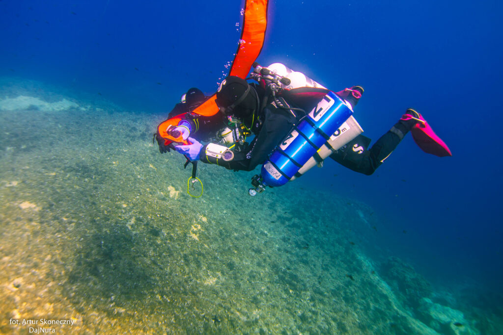 Twinset vs sidemount Twinset vs Sidemount – Co wybrać do nurkowań technicznych? 6 różnic porównawczych.
