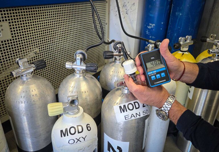 Kurs mieszania nitroksu - TDI Nitrox Gas Blender. Centrum Nurkowe Daj Nura, Szczecin.